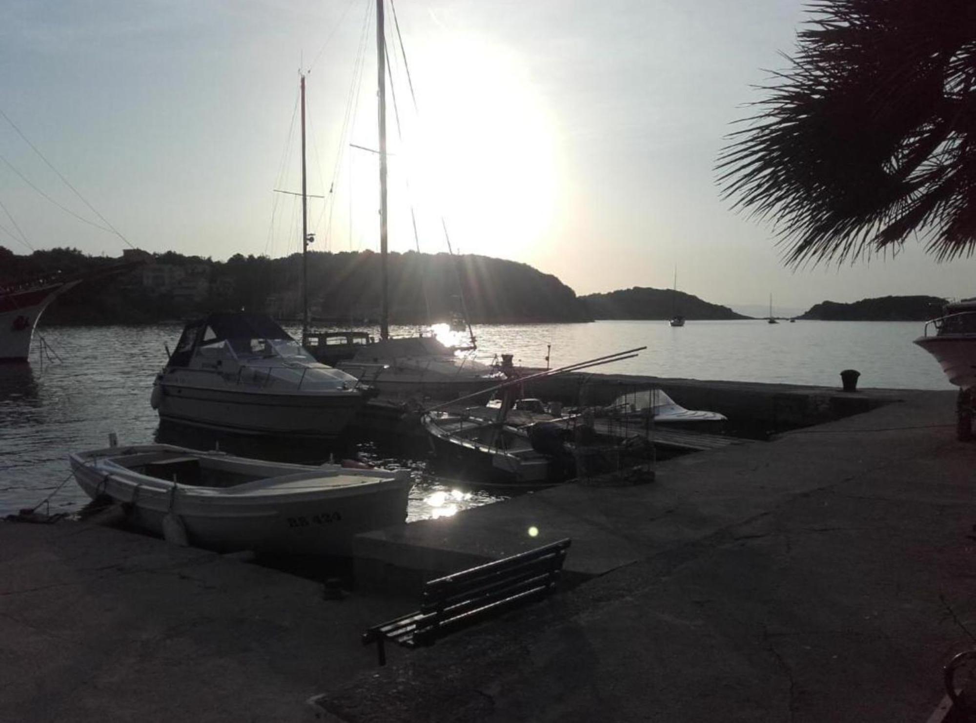 Guest House Green Corner Supetarska Draga Exterior foto