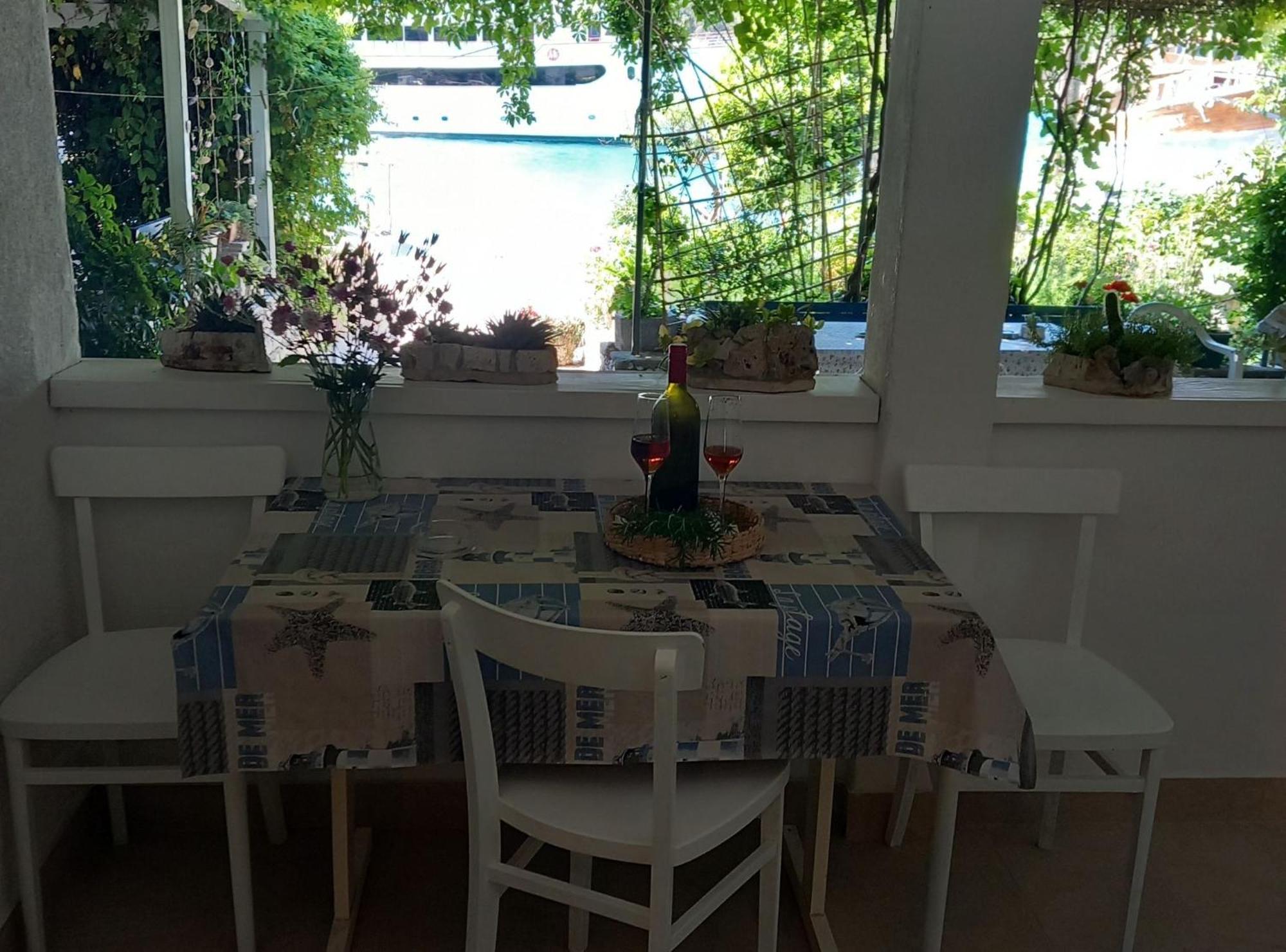 Guest House Green Corner Supetarska Draga Exterior foto